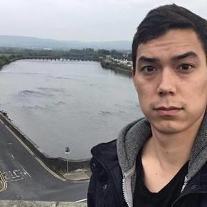 Meet your Posher, Max